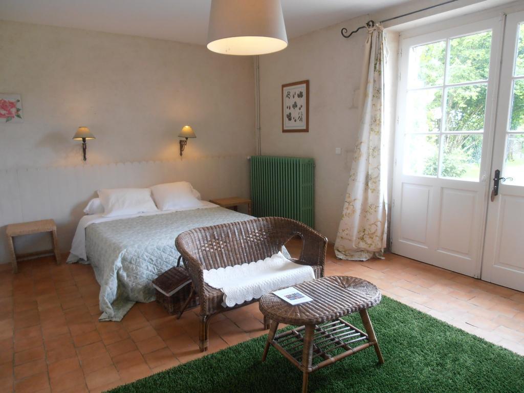 Chambres D'Hotes Logis De L'Astree Saint-Bris-des-Bois Εξωτερικό φωτογραφία
